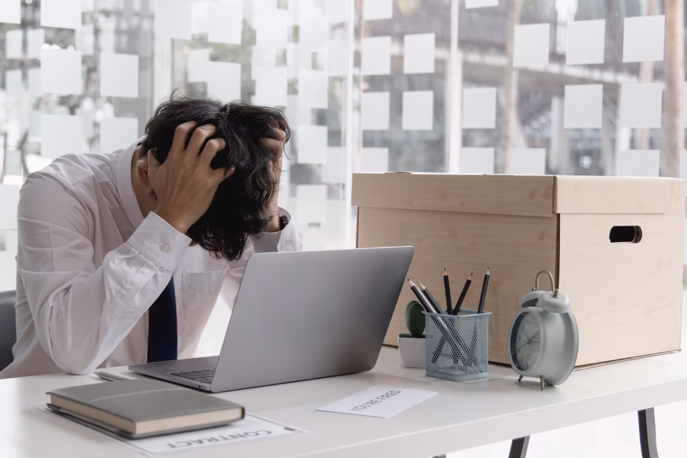 No te juegues tu puesto de trabajo. La normativa es clara.